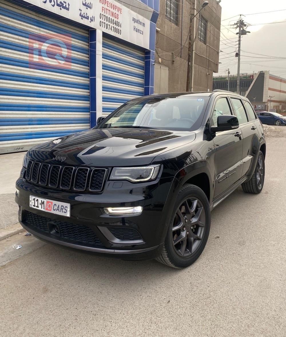 جیپ گراند شیرۆکی